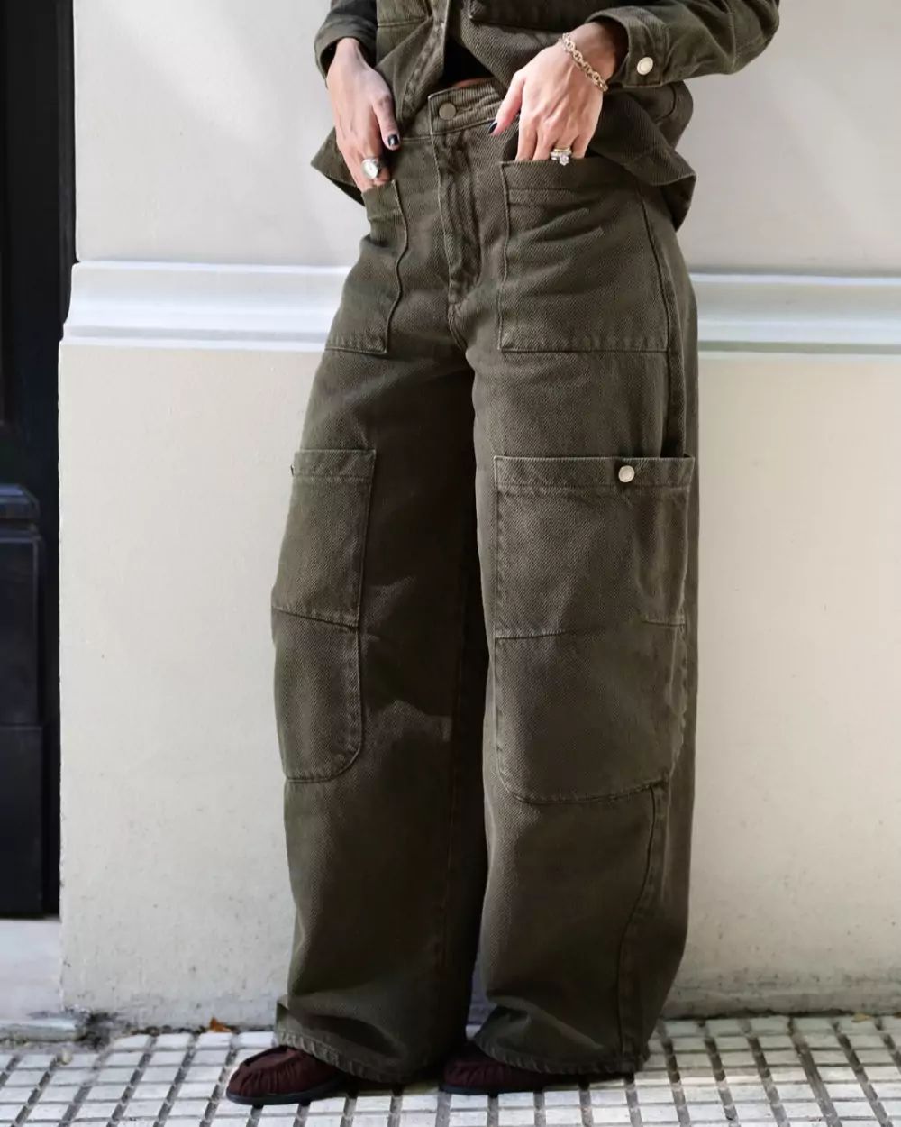 Alcance Jeans - Calça Cargo de Veludo Cotelê