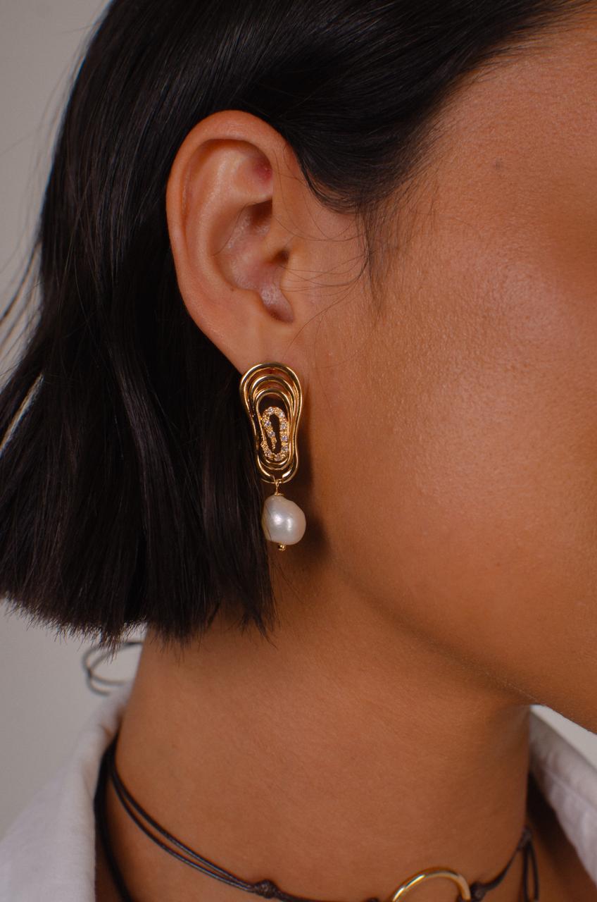 Nuria - Luna Pearl Earrings