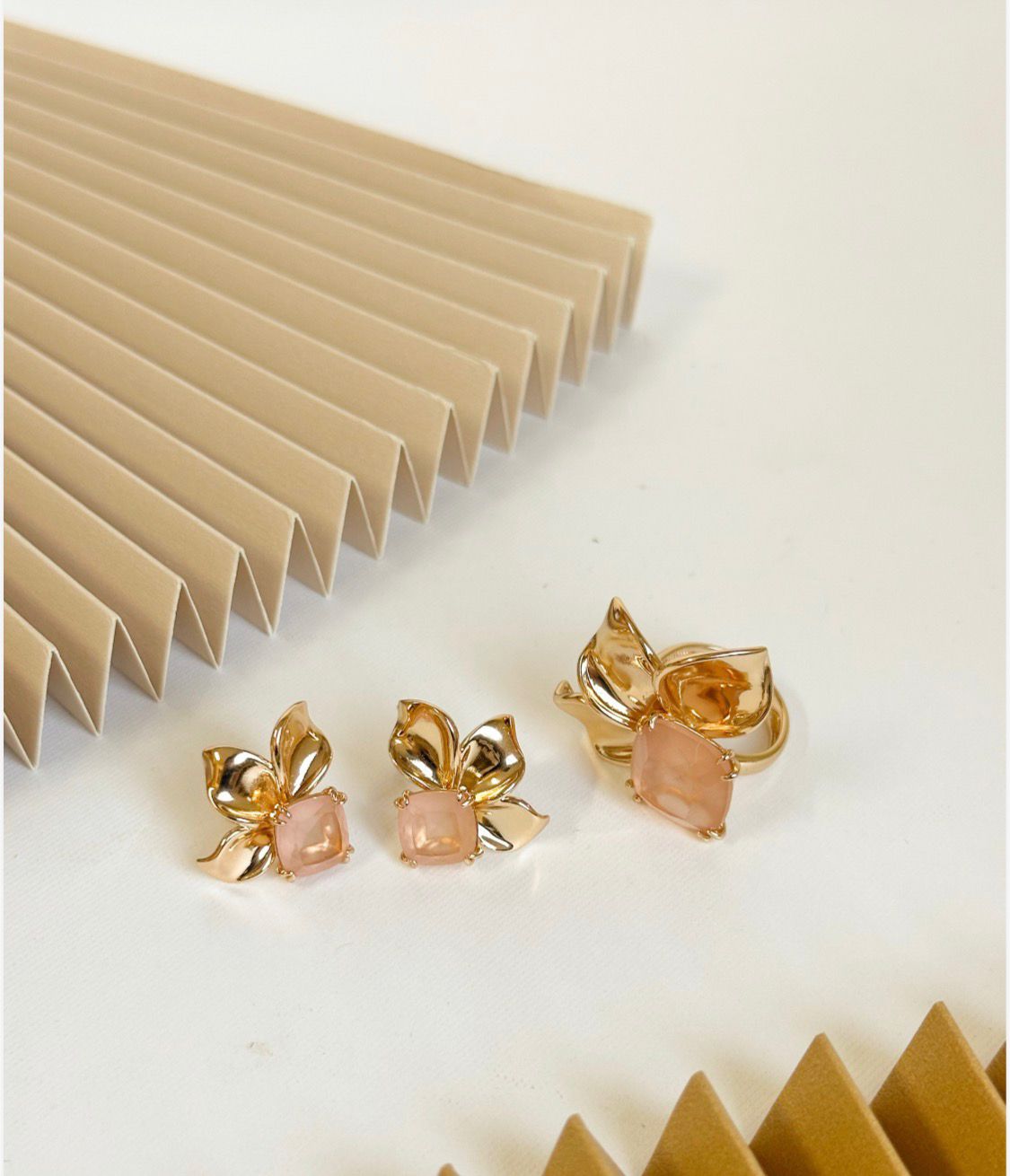 Nuria - Blush Blossom Set