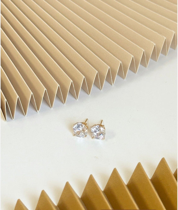 Nuria - Circle Diamond Earrings