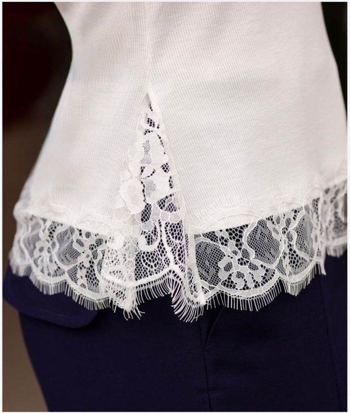 Doce Maria - Regatta with Lace Detail