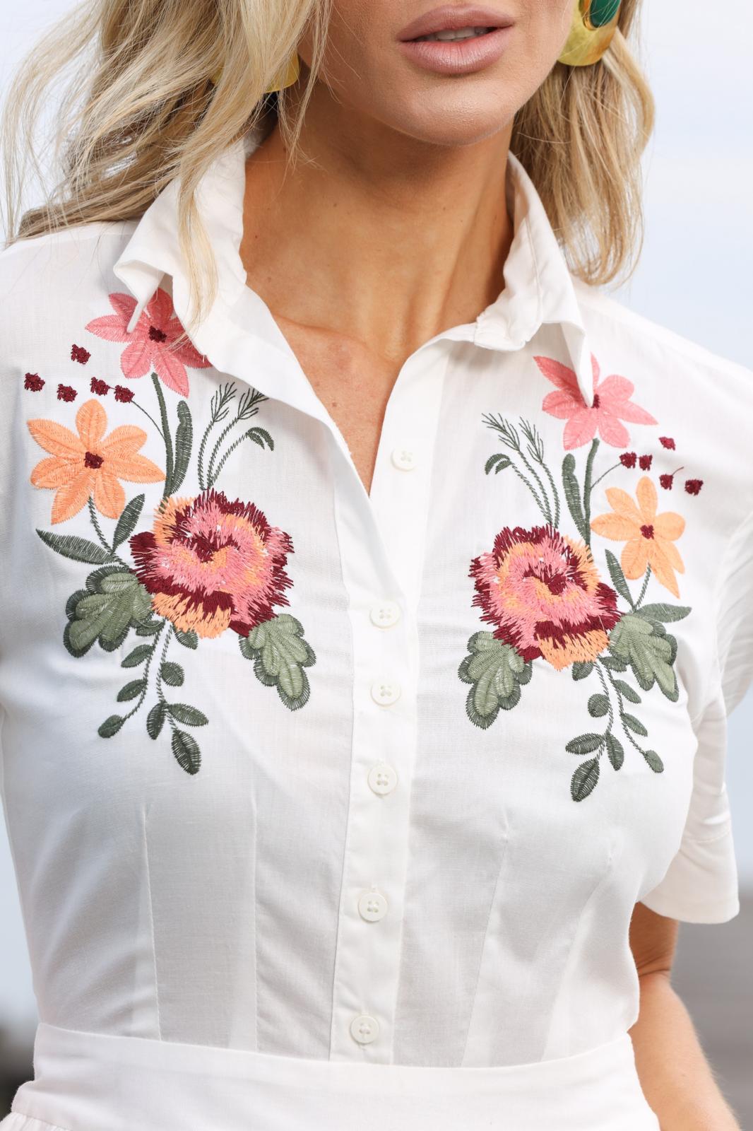 Contra Sensura - Style Embroidered Chemise