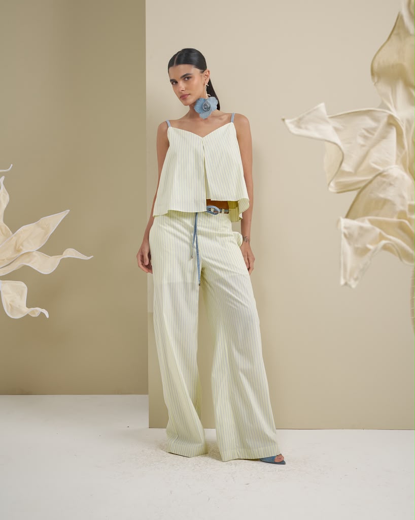 Bfly - Set W/Suspended Belt Loop Detail