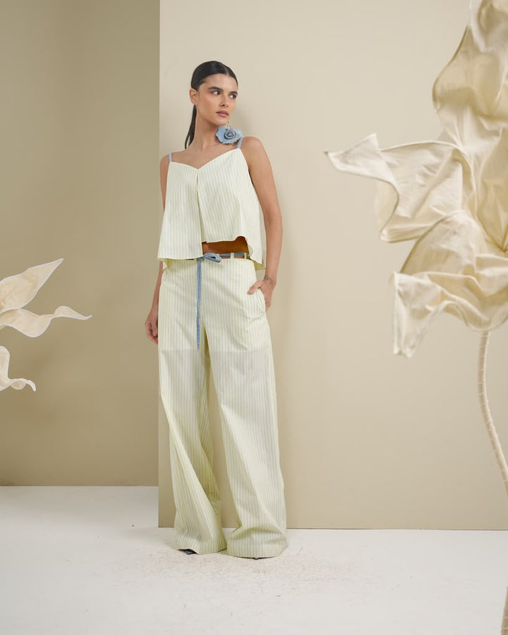 Bfly - Set W/Suspended Belt Loop Detail