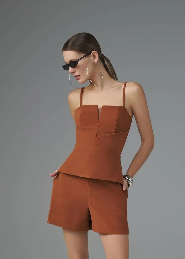 Lore - Conjunto de Blusa/Shorts de Camurça com Coração