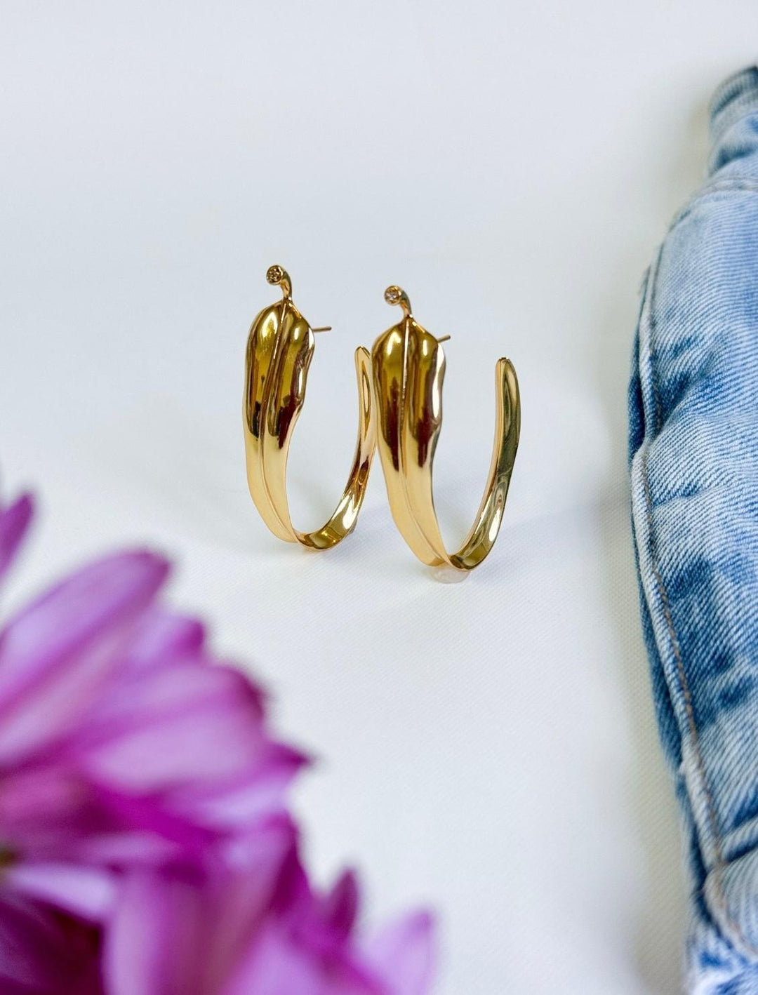 Nuria - Semi Hoop Earring set with Light Point and Ring