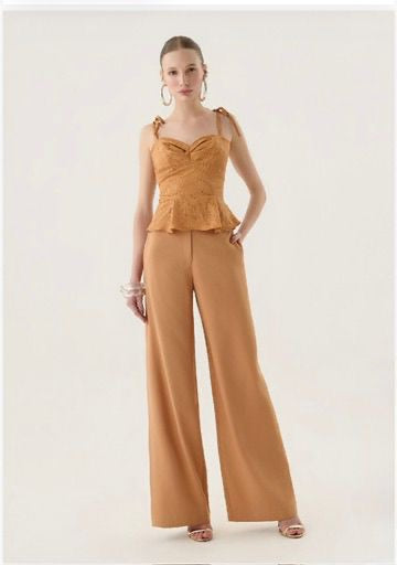 Lore - Blusa Longline com Detalhe Oasis