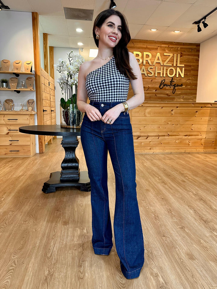 Isa Paes - Calça Jeans Flare
